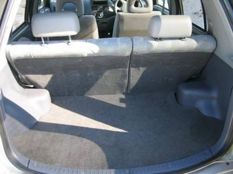1998 Toyota Raum Photos