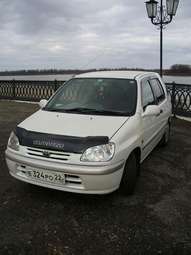 1998 Toyota Raum Pictures