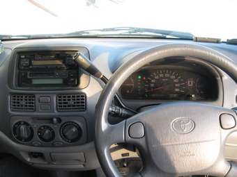 1998 Toyota Raum Pics
