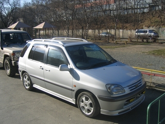 1999 Toyota Raum