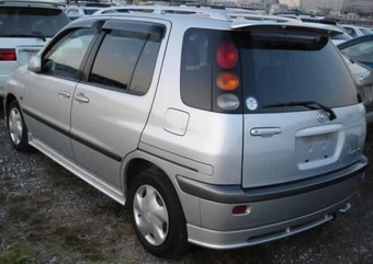 1999 Toyota Raum