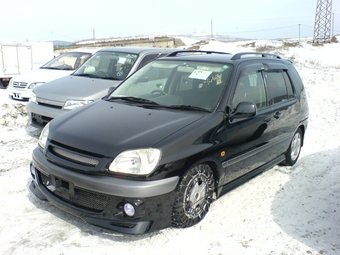 1999 Toyota Raum