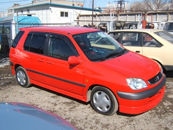 1999 Toyota Raum