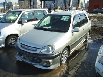 1999 Toyota Raum