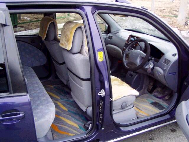 1999 Toyota Raum