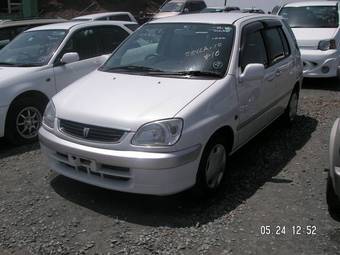 1999 Toyota Raum