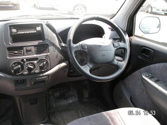 1999 Toyota Raum