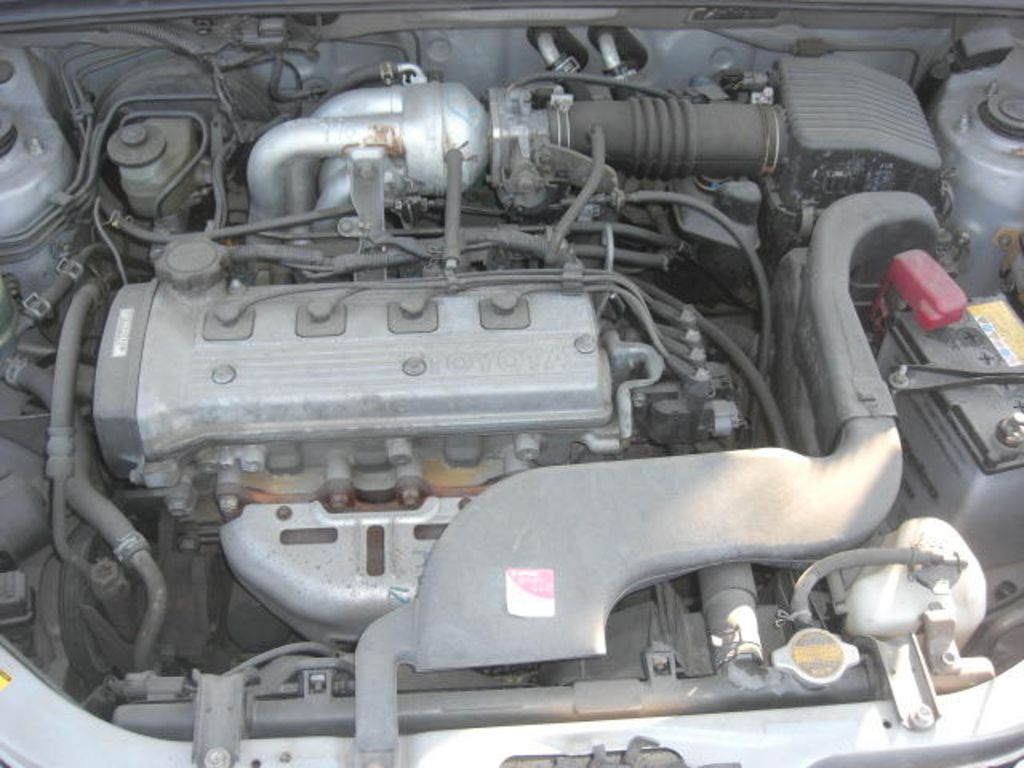 1999 Toyota Raum