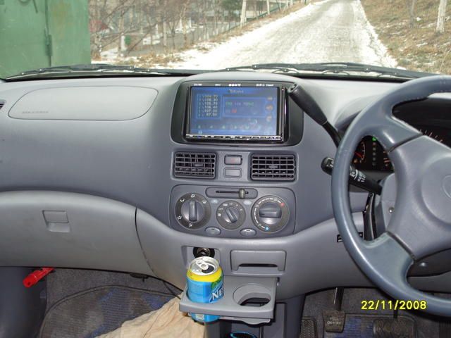 1999 Toyota Raum