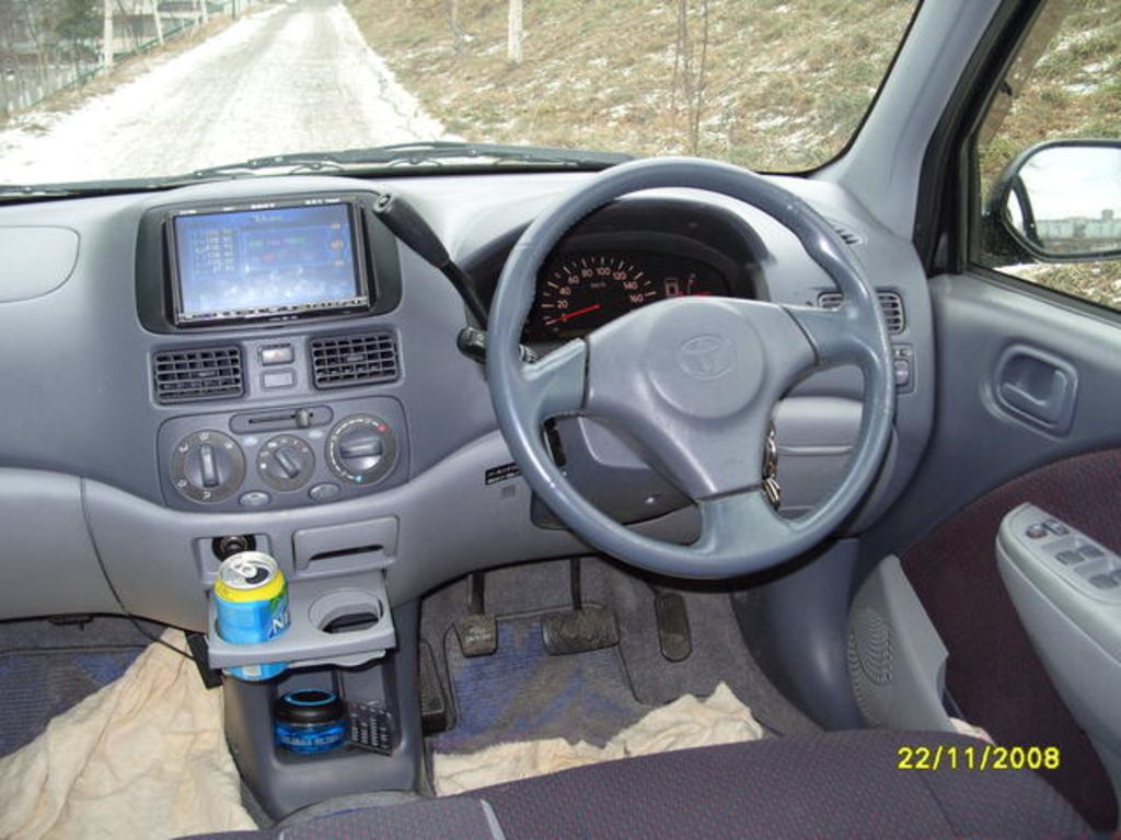 1999 Toyota Raum