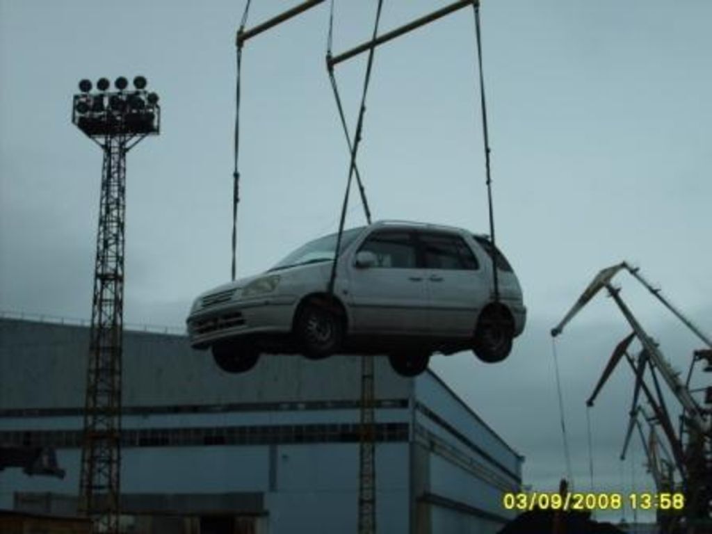 1999 Toyota Raum