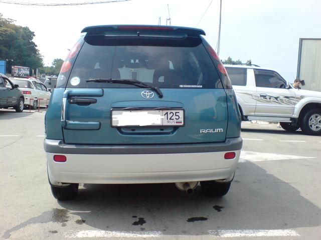 1999 Toyota Raum