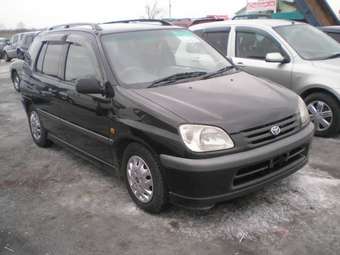 1999 Toyota Raum