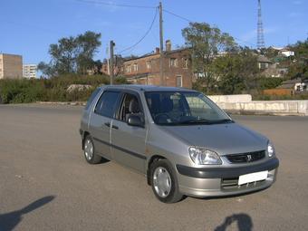 1999 Toyota Raum