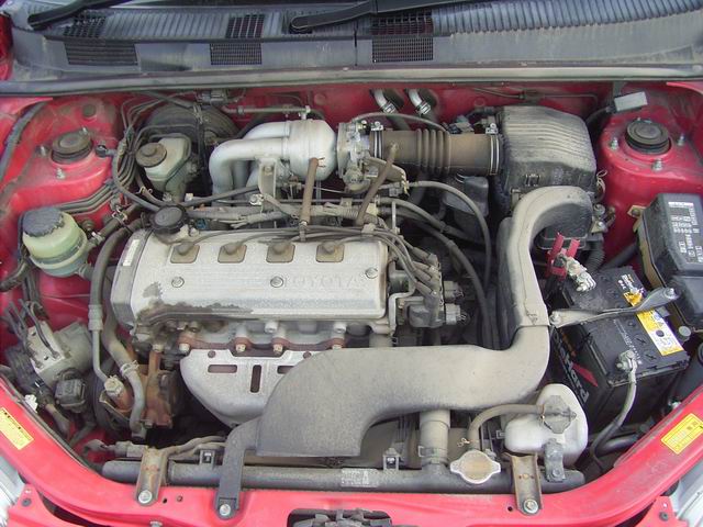1999 Toyota Raum Pictures