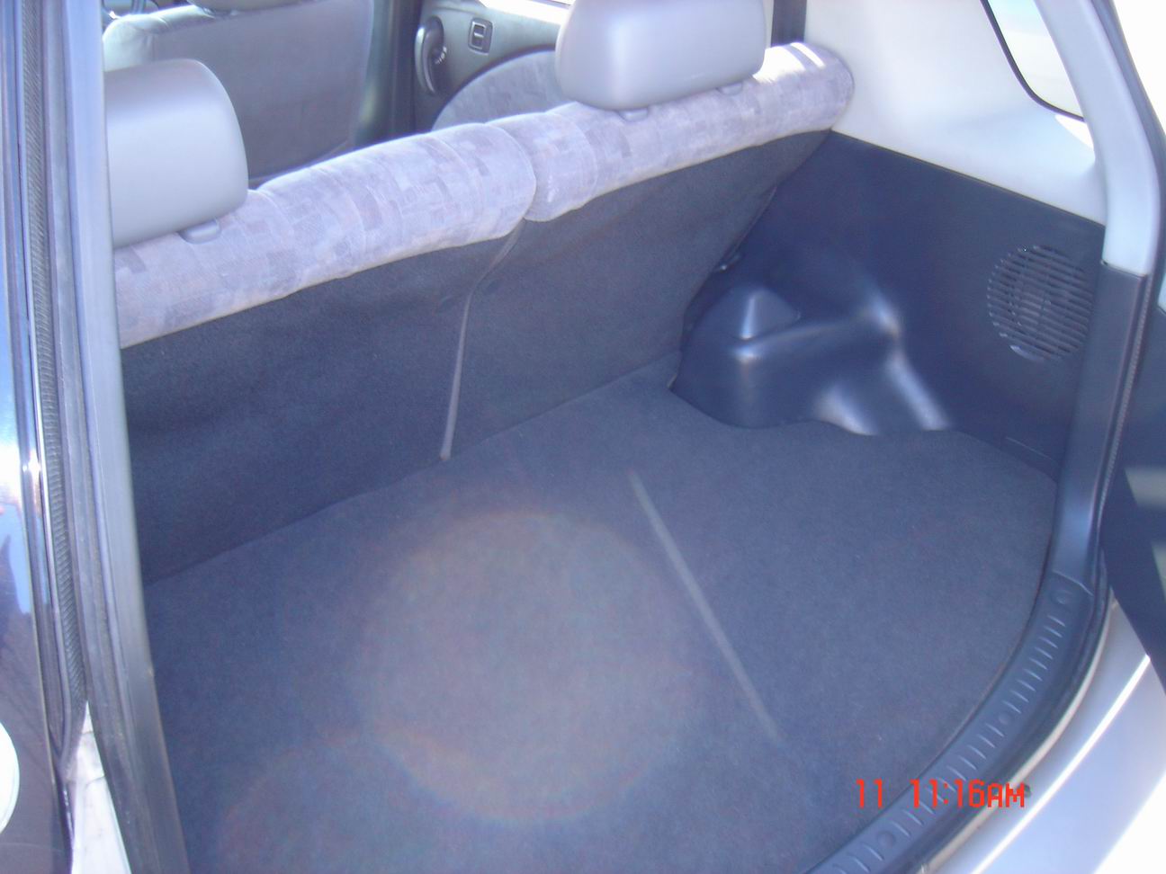 1999 Toyota Raum Photos