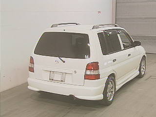 1999 Toyota Raum Images