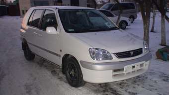 2000 Toyota Raum