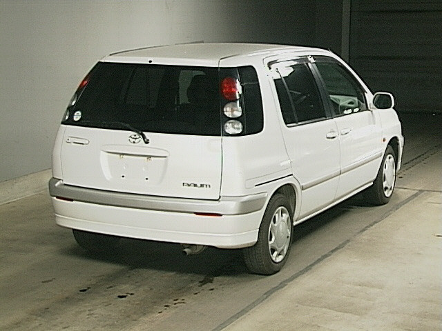 2000 Toyota Raum For Sale