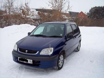 2000 Toyota Raum For Sale