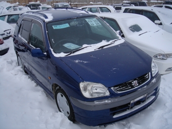 2001 Toyota Raum