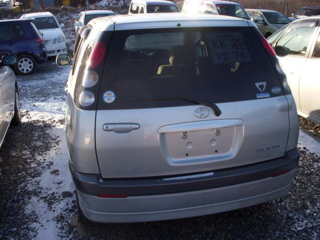2002 Toyota Raum