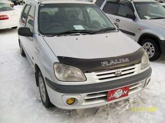 2002 Toyota Raum