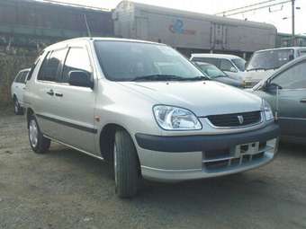 2002 Toyota Raum