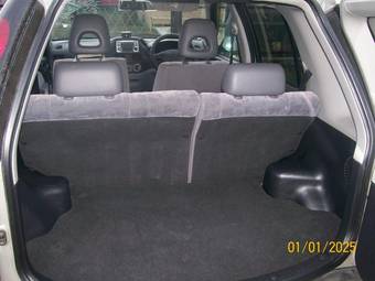 2002 Toyota Raum Photos