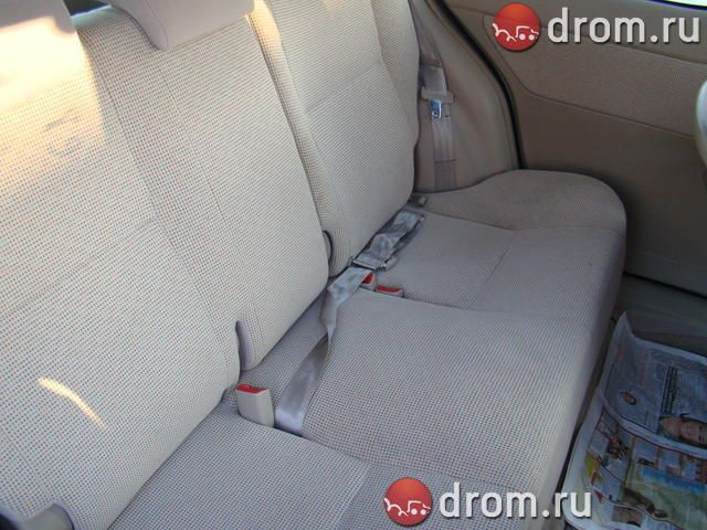 2003 Toyota Raum