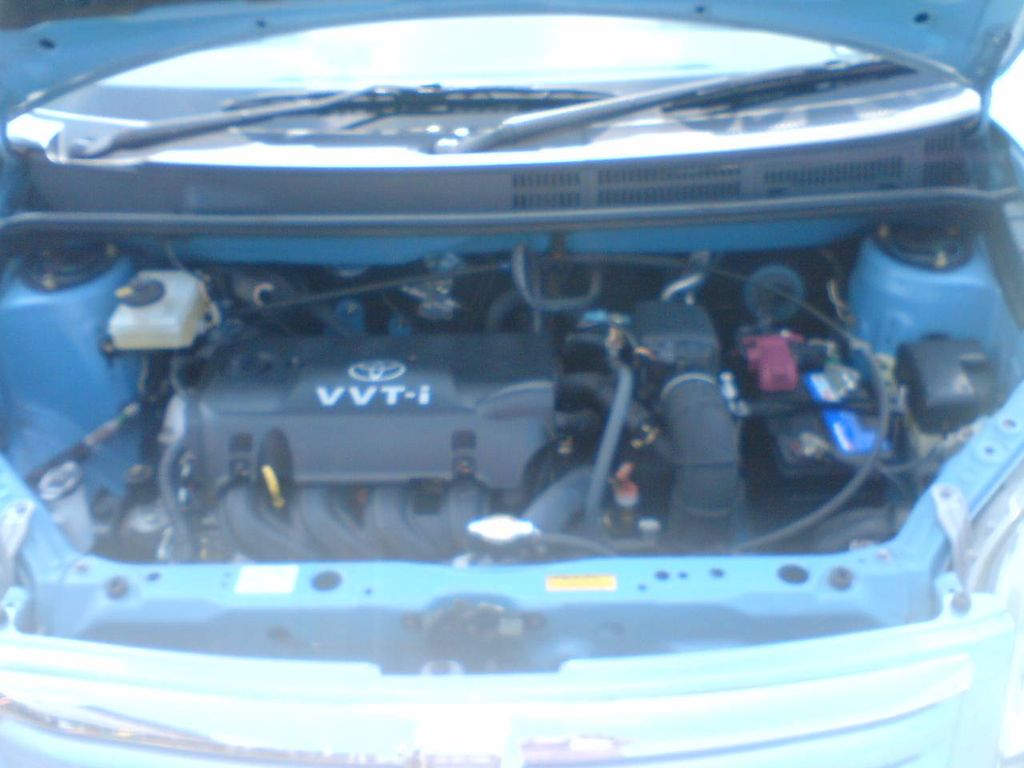 2003 Toyota Raum