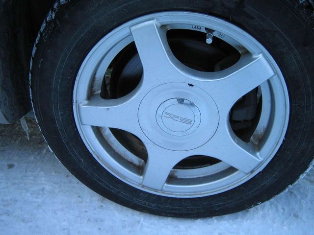 2003 Toyota Raum