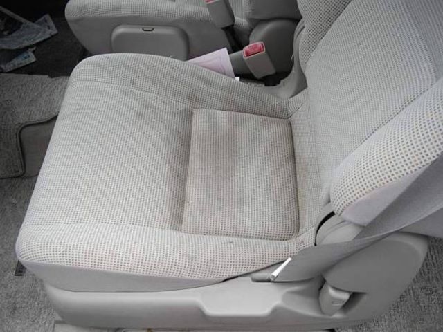 2003 Toyota Raum