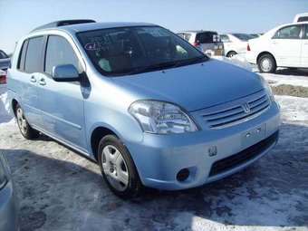2003 Toyota Raum For Sale