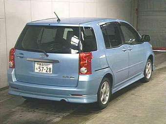 2003 Toyota Raum Images
