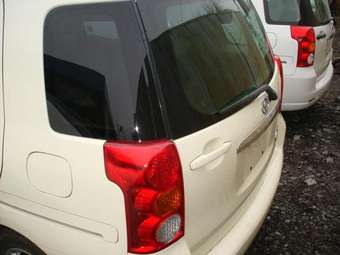 2003 Toyota Raum For Sale