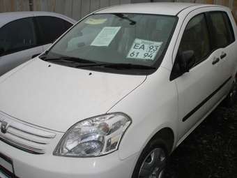 2003 Toyota Raum For Sale