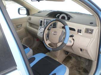 2003 Toyota Raum For Sale