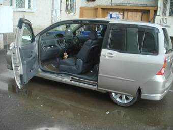 2003 Toyota Raum For Sale