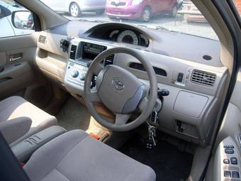2003 Toyota Raum For Sale