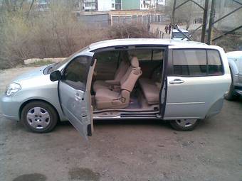 2003 Toyota Raum For Sale