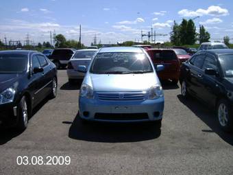 2003 Toyota Raum For Sale