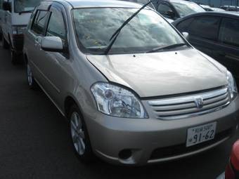 2003 Toyota Raum For Sale