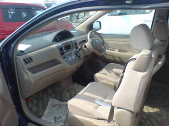 2003 Toyota Raum Pics