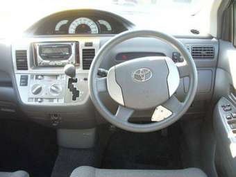 Toyota Raum