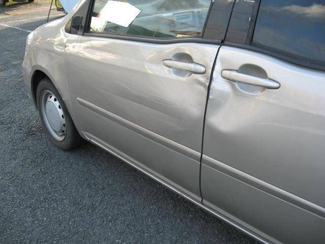 2004 Toyota Raum