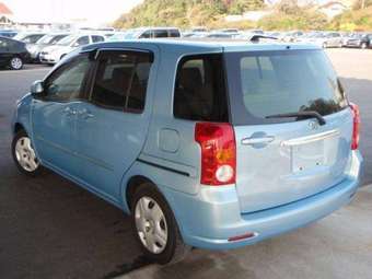 2004 Toyota Raum For Sale