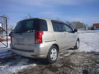 2004 Toyota Raum For Sale