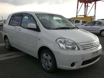 2005 Toyota Raum