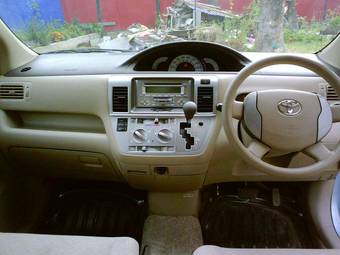 2005 Toyota Raum For Sale